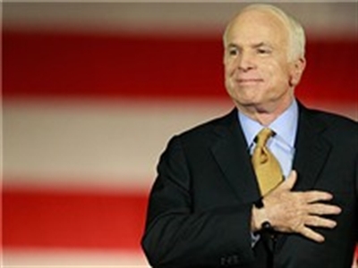 Chủ tịch Quốc hội Nguyễn Sinh Hùng tiếp Thượng nghị sĩ John McCain